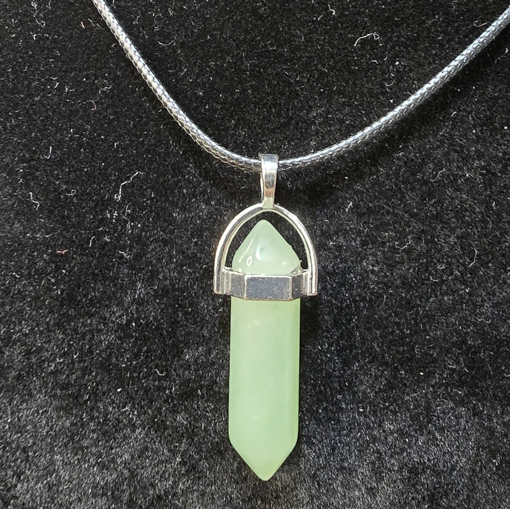 Green Adventurine Crystal Pendant Necklace